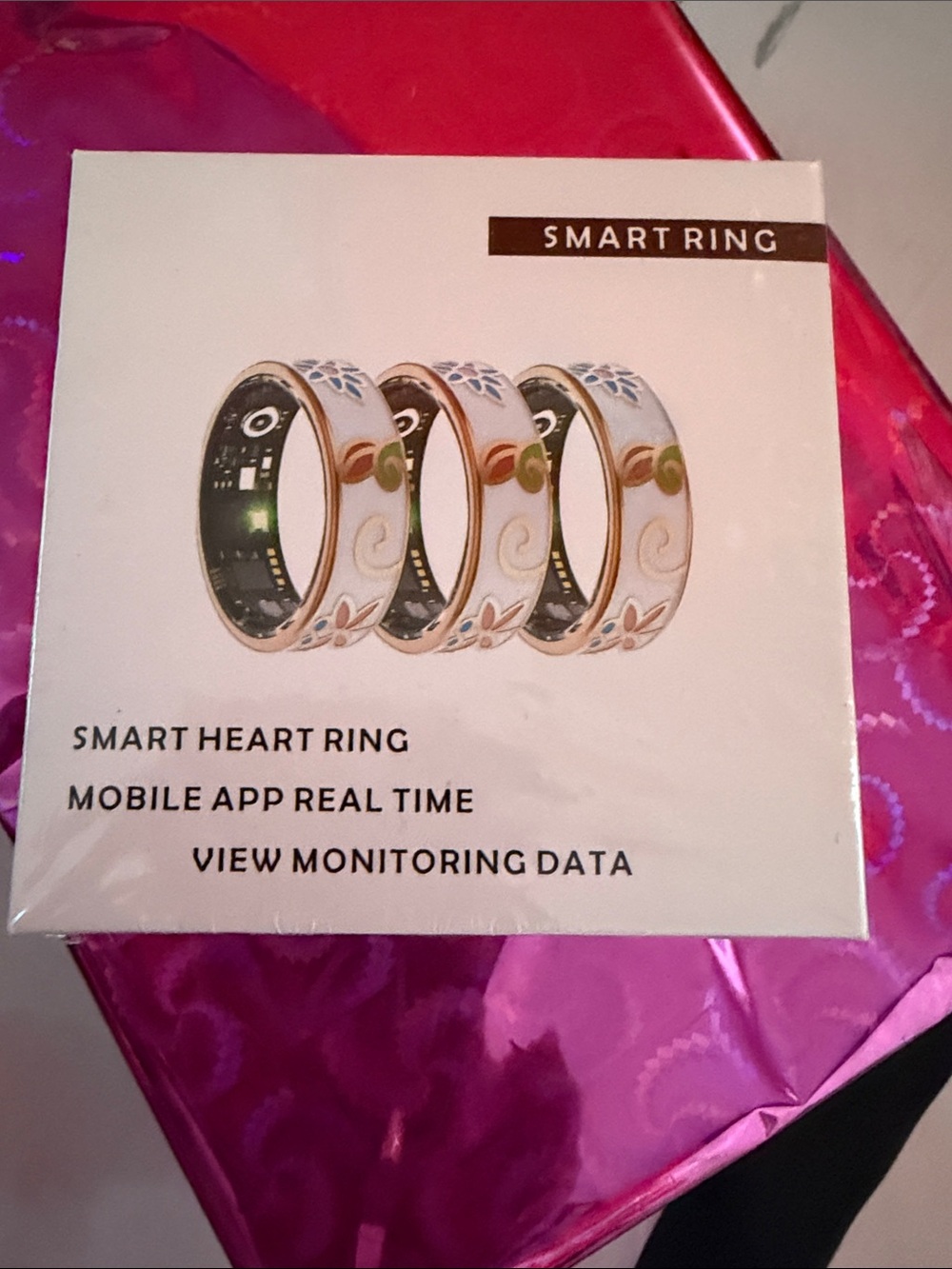 Smart ring sleep tracker activewear available in Sz 7,8 &9. New with charger.